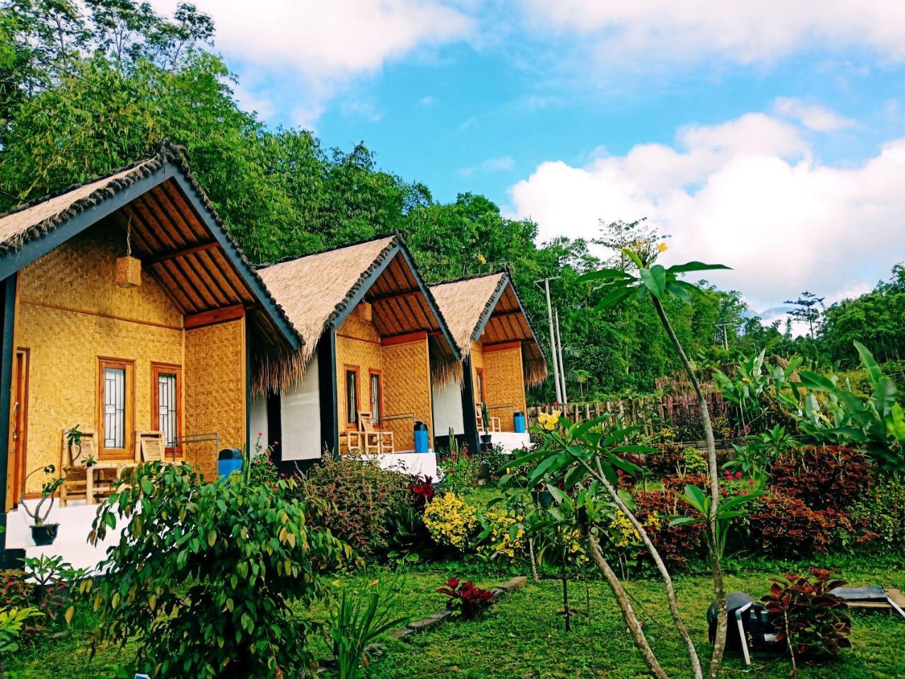 Aryasuta Bungalow Tetebatu Exterior photo